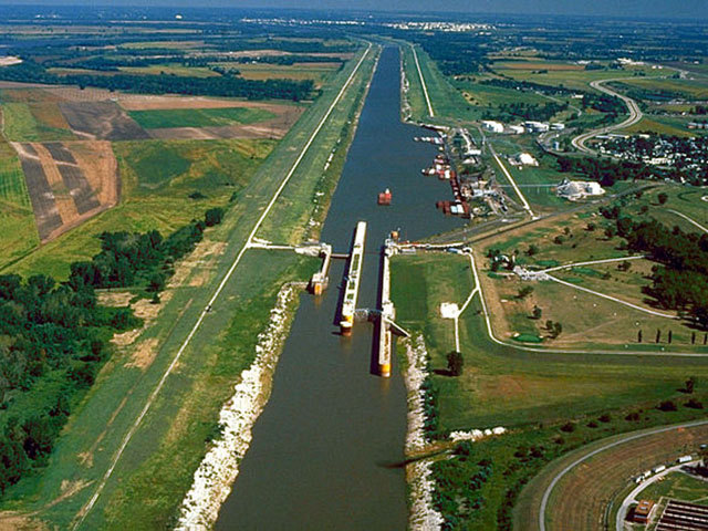 Upper Mississippi River Lock 27, near St. Louis, moves more cargo than any other navigation structure on the Mississippi River. The actual location of the Lock and Dam is Granite City, Illinois. (Photo courtesy of USACE) 